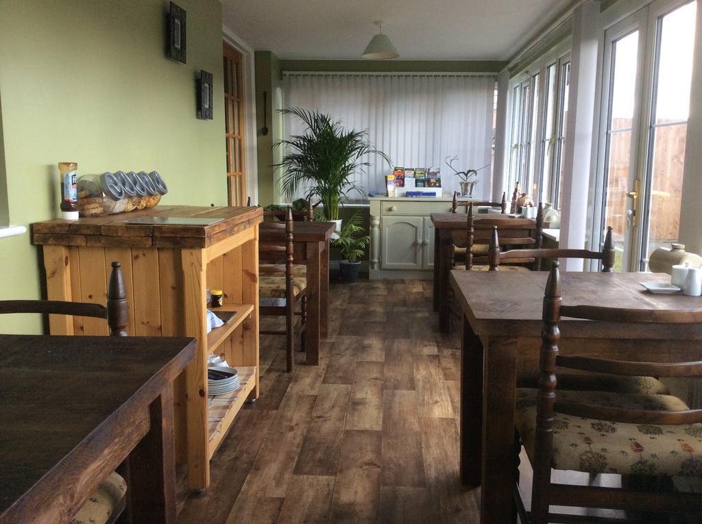 Acer Lodge Bed & Breakfast Mundford Екстер'єр фото