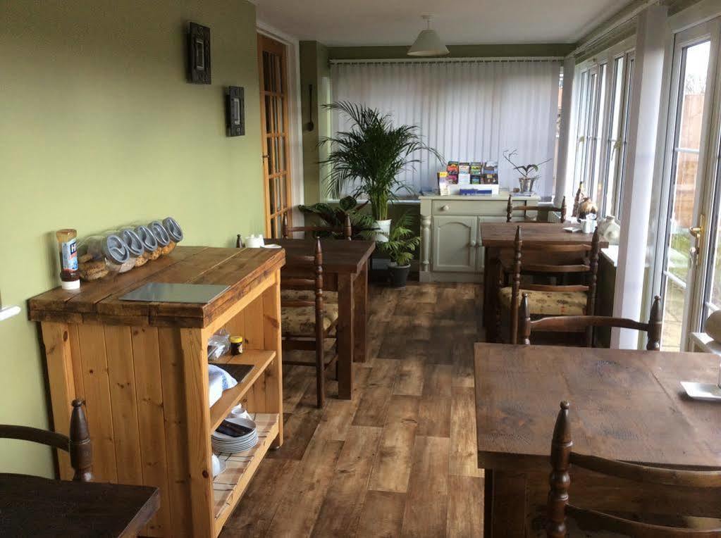 Acer Lodge Bed & Breakfast Mundford Екстер'єр фото