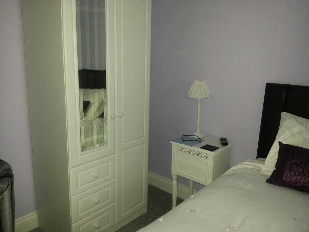 Acer Lodge Bed & Breakfast Mundford Екстер'єр фото