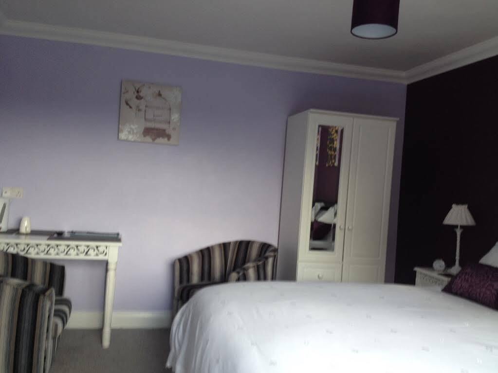 Acer Lodge Bed & Breakfast Mundford Екстер'єр фото